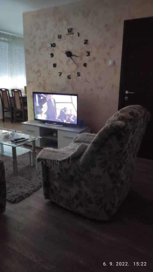 Centar_Park Apartment อารันเยโลวัคส์ ภายนอก รูปภาพ