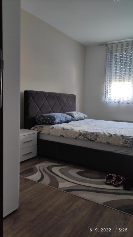 Centar_Park Apartment อารันเยโลวัคส์ ภายนอก รูปภาพ