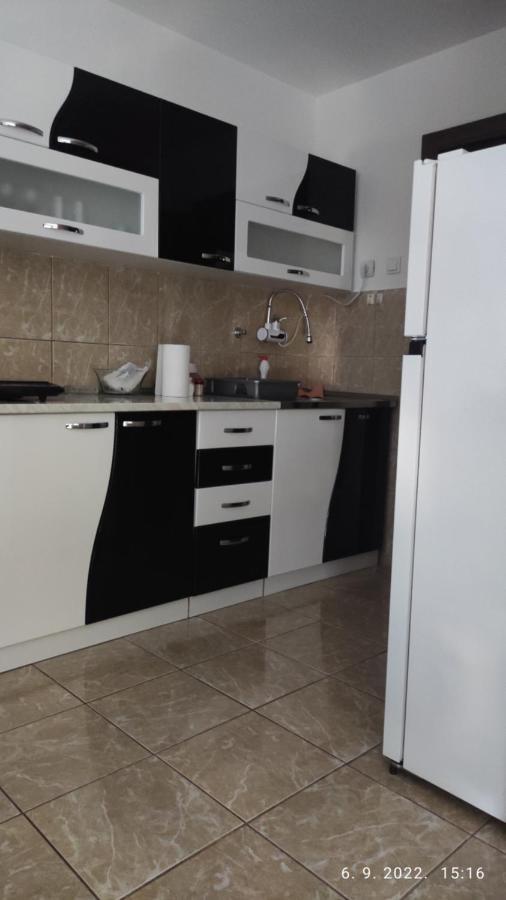 Centar_Park Apartment อารันเยโลวัคส์ ภายนอก รูปภาพ